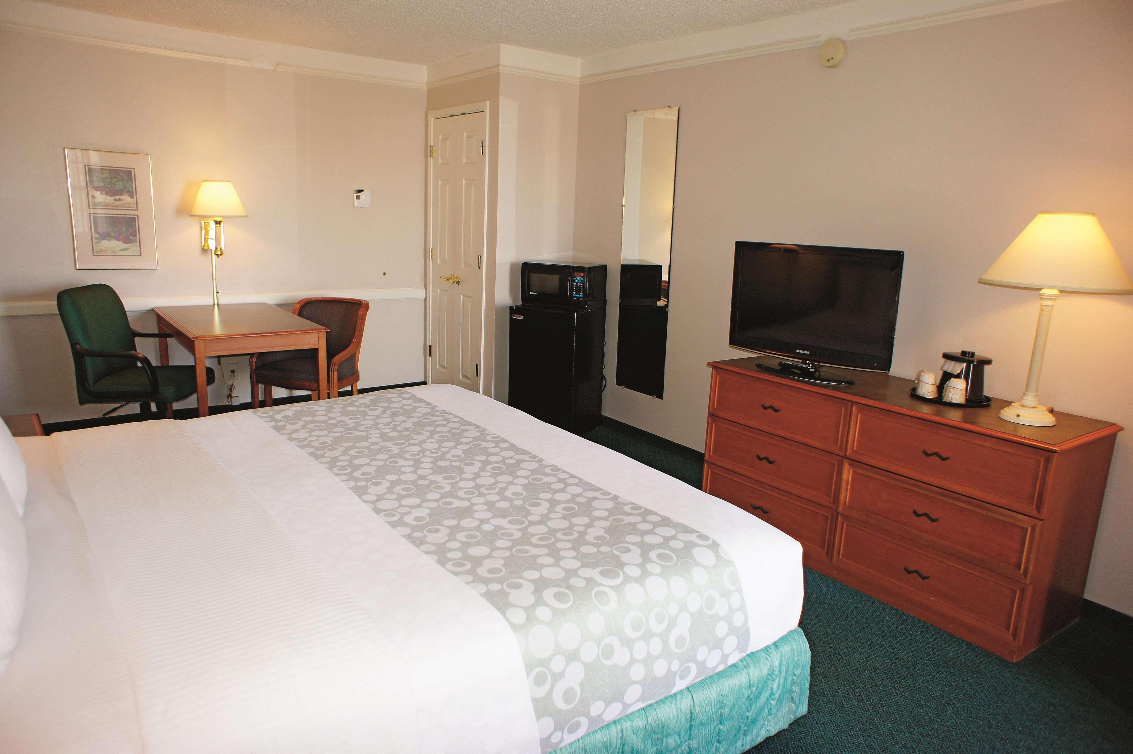 Days By Wyndham Hotel Reno