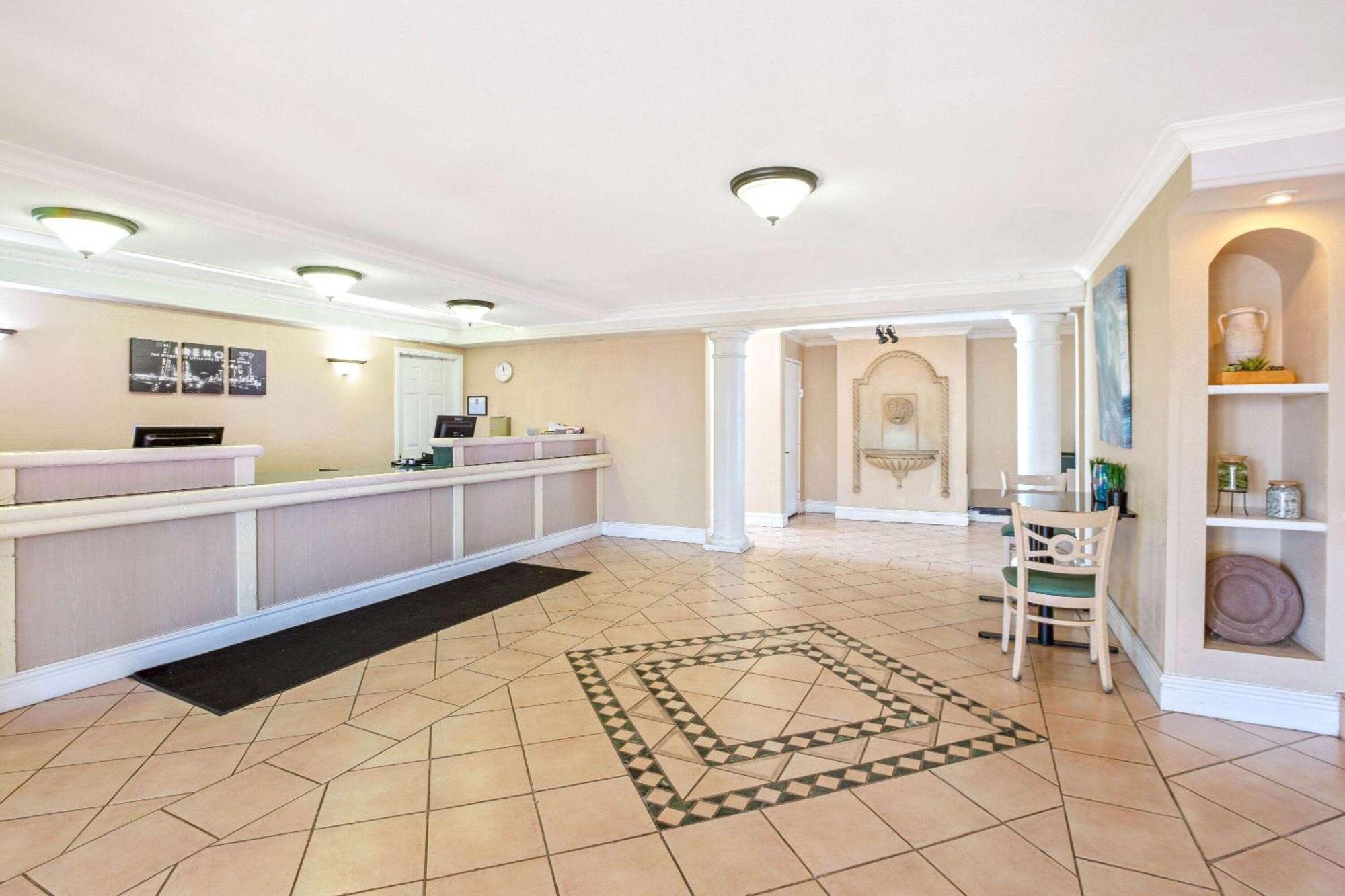 Hotel La Quinta By Wyndham Reno